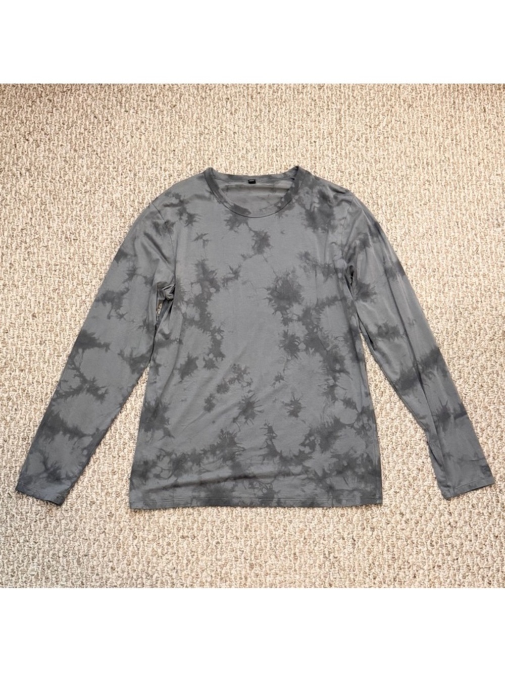 Lululemon Men’s The Fundamental Long Sleeve Shirt